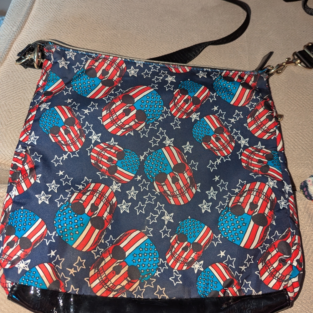 Betsey Johnson Patriotic Skull Crossbody Bag - Picture 2 of 8
